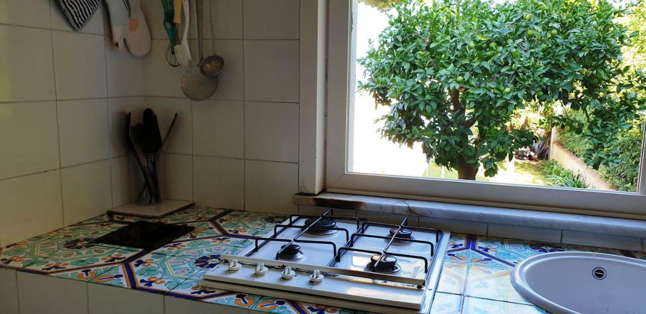 Villa Del Melograno Patti Esterno foto