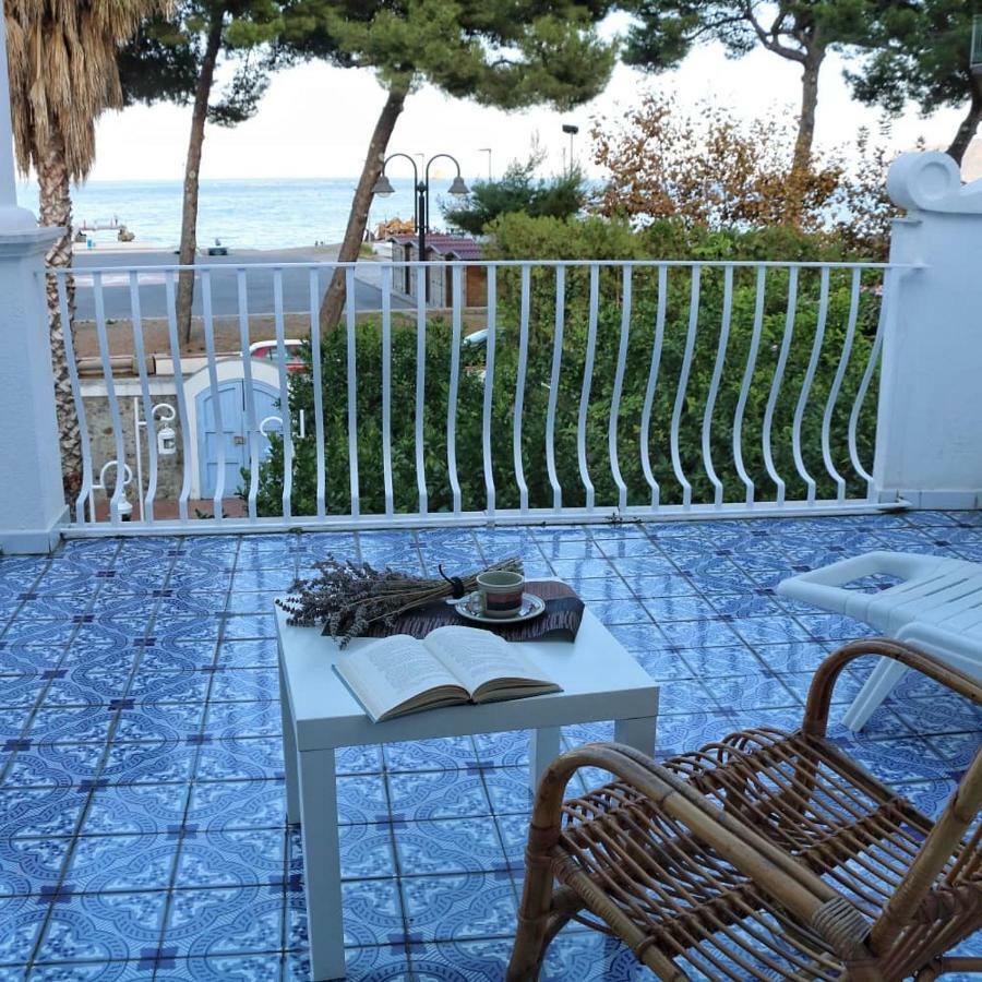 Villa Del Melograno Patti Esterno foto