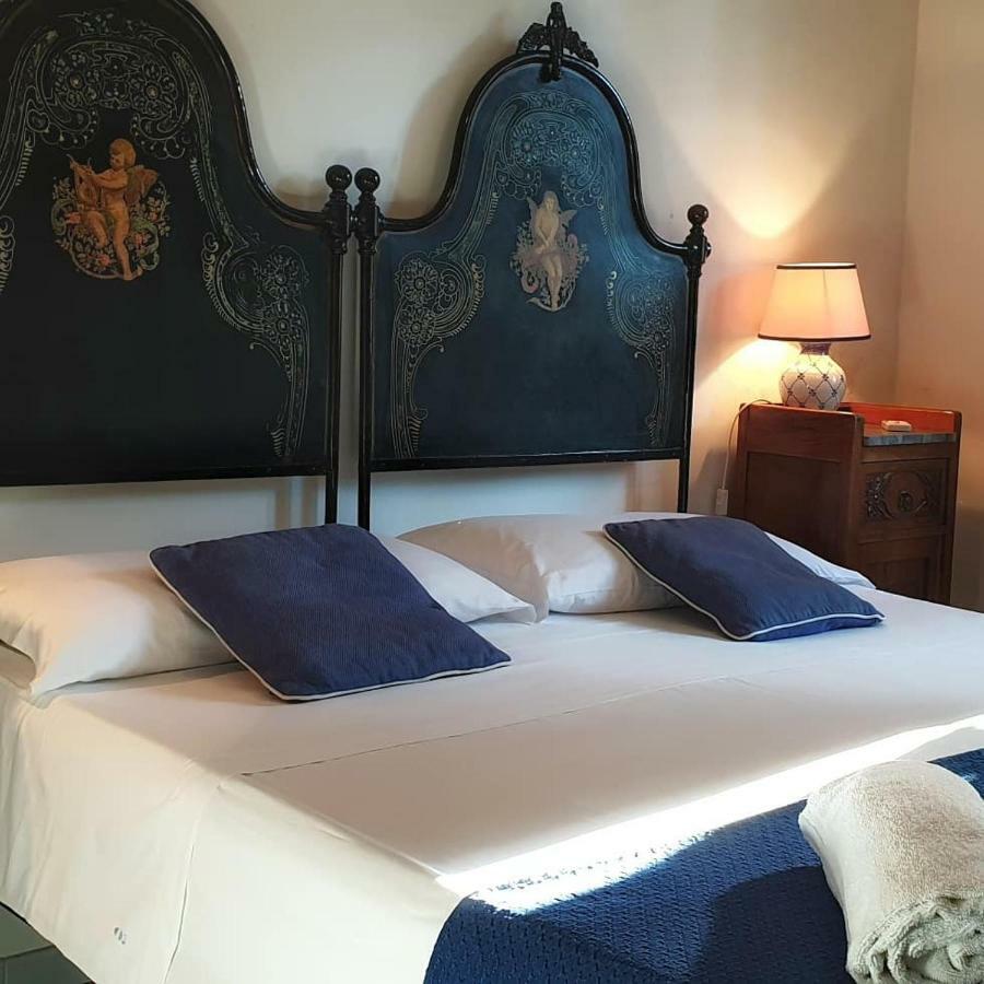 Villa Del Melograno Patti Esterno foto