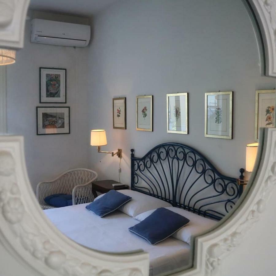 Villa Del Melograno Patti Esterno foto